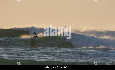 Surf à Skaill Bay, Orcades Banque D'Images
