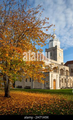 Cathédrale de Portsmouth photographiée en automne, Portsmouth, Hampshire, Royaume-Uni Banque D'Images