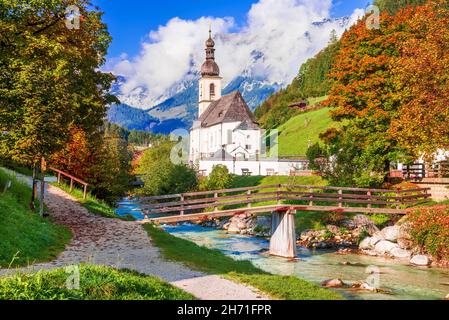 Ramsau BEI Berchtesgaden, Allemagne.Paysage automnal du parc national de Ramsau dans la terre de Berchtesgadener en Bavière avec une incroyable vue de saison de la paroisse Banque D'Images