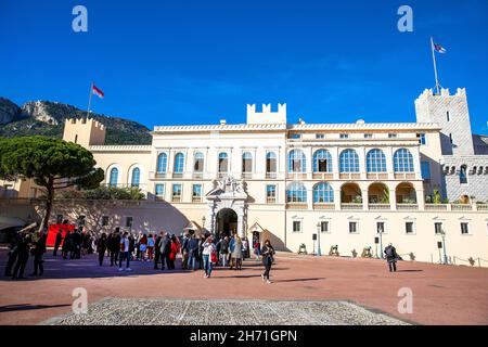 Monaco ville, Monaco.19 novembre 2021.Famille royale au Palais princier de Monaco-ville, le 19 novembre 2021, à l'occasion de la célébration de la Journée nationale Monacos crédit: Albert Nieboer/pays-Bas OUT/point de vue OUT/dpa/Alay Live News Banque D'Images