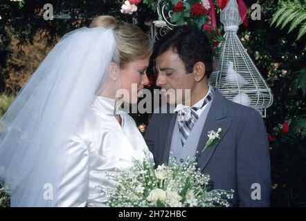 Casey Kasem et Jean Kasem à leur mariage en 1980 crédit: Ralph Dominguez/MediaPunch Banque D'Images