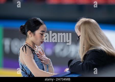 Grenoble, France.19 novembre 2021.Karen Chen, des États-Unis d'Amérique, participe au programme femmes Short du Grand Prix de patinage artistique de l'UIP - internationaux de France à Patinoire Polesud à Grenoble, France le 19 novembre 2021 Credit: Kathleen Michel/Alay Live News Banque D'Images