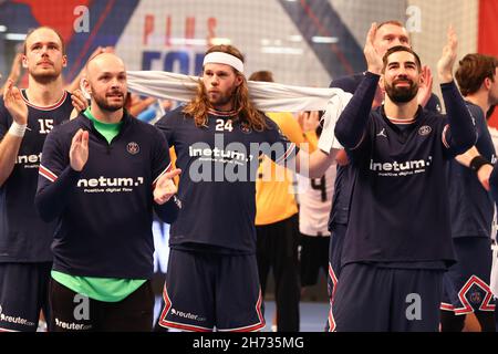 Henrik Toft Hansen, Vincent Gerard, Mikkel Hansen Nikola Karabatique de Paris Saint-Germain lors de la Ligue des champions de l'EHF, phase de groupe Handball match entre Paris Saint-Germain et le FC Porto le 18 novembre 2021 au stade Pierre de Coubertin à Paris, France - photo Fabien Boukla / DPPI Banque D'Images