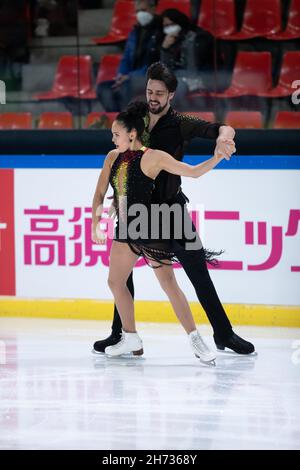 Grenoble, France.19 novembre 2021.Jennifer Janse Van Rensburg et Benjamin Steffan d'Allemagne participent à la danse rythmique du Grand Prix de patinage artistique de l'UIP - internationaux de France à Patinoire Polesud à Grenoble, France le 19 novembre 2021 crédit: Kathleen Michel/Alay Live News Banque D'Images