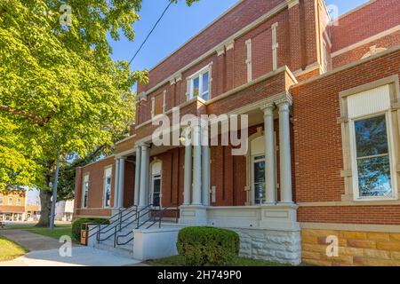 Newton, Illinois, États-Unis - 28 septembre 2021 : le palais de justice historique du comté de Jasper Banque D'Images