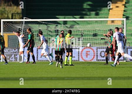 Stadio Libero Liberati, Terni, Italie, 20 novembre 2021,Le gol de Cittadella pendant Ternana Calcio vs COMME Cittadella - Ligue italienne de championnat de football BKT Banque D'Images