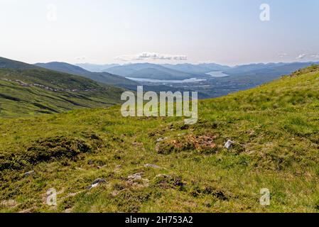 Vues sur le Loch Linnhe, le Loch Eil et le fort William depuis Ben Nevis (la plus haute montagne du Royaume-Uni, Ben Nevis se trouve à 1,345 mètres Banque D'Images