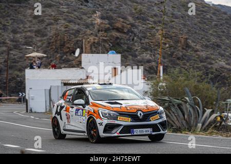 28 Franceschi Jean-Baptiste (FRA), Gorguilo Anthony (FRA), Renault Clio 2021, Toksport WRT, action pendant le rallye FIA Islas Canarias, 8e tour du championnat européen de rallye FIA 2021, du 18 au 20 novembre 2021 à Las Palmas de Gran Canaria, Espagne - photo: Énormania et/Grégoire/DPPI/LiveMedia Banque D'Images