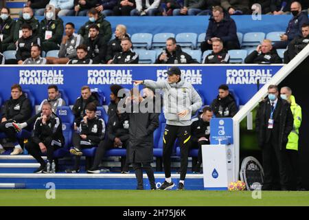 LEICESTER, ANGLETERRE - NOVEMBRE 20 : Thomas Tuchel, directeur de Chelsea Gestures lors du match de la Premier League entre Leicester City et Chelsea au King Power Stadium le 20 novembre 2021 à Leicester, Angleterre.(Photo de James HolyOak/MB Media) Banque D'Images