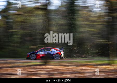 02 Solberg Oliver (swe), Edmondson Elliot (gbr), Hyundai 2C Competition, Hyundai i20 coupe WRC, action pendant le Rallye ACI Monza, 12e tour du WRC 2021 de la FIA, FIA World Rally Championship, du 18 au 21 novembre 2021 à Monza, Italie - photo: Nikos Katikis/DPPI/LiveMedia Banque D'Images