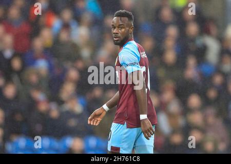 Burnley, Royaume-Uni.20 novembre 2021.Maxwel Cornet #20 de Burnley à Burnley, Royaume-Uni, le 11/20/2021.(Photo de Conor Molloy/News Images/Sipa USA) crédit: SIPA USA/Alay Live News Banque D'Images