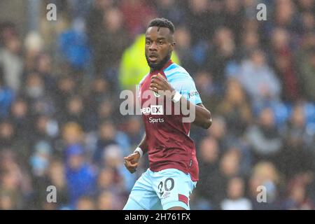 Burnley, Royaume-Uni.20 novembre 2021.Maxwel Cornet #20 de Burnley à Burnley, Royaume-Uni, le 11/20/2021.(Photo de Conor Molloy/News Images/Sipa USA) crédit: SIPA USA/Alay Live News Banque D'Images