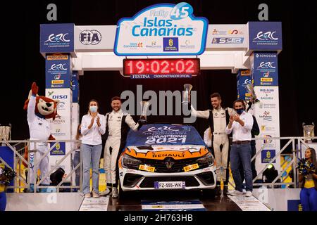 28 Franceschi Jean-Baptiste (FRA), Gorguilo Anthony (FRA), Renault Clio, Poster,Lors du Rallye Ilas Canarias 2021 de la FIA ERC, 8e tour du Championnat européen de Rallye 2021 de la FIA, du 18 au 20 novembre 2021 à Las Palmas de Gran Canaria, Espagne - photo Grégory Lenormand / DPPI Banque D'Images