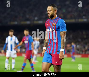 Sabadell, Barcelone, Espagne.20 novembre 2021.Barcelone Espagne 20 octobre 2021 Memphis Delay (FC Barcelone) regarde pendant la Liga Santander entre le FC Barcelone et Espanyol Barcelone au Camp Nou le 20 novembre 2021 à Barcelone.Crédit : Xavi Urgeles/ZUMA Wire/Alay Live News Banque D'Images