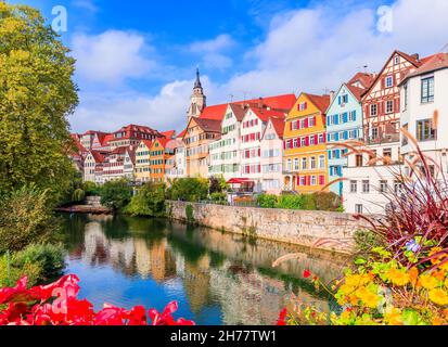 Tubingen, Allemagne.Vieille ville colorée sur la rivière Neckar. Banque D'Images