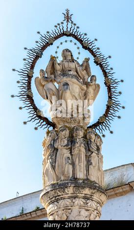 Plaza de la Asunción y monumento a la Asunción de la Virgen en Jerez de la Frontera, Cadix Banque D'Images