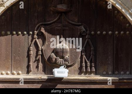 Detalle puerta en el Arzobispado de Jerez de la Frontera Banque D'Images