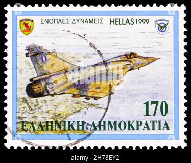 MOSCOU, RUSSIE - 25 OCTOBRE 2021 : timbre-poste imprimé en Grèce montre l'avion Mirage 2000, série des forces armées, vers 1999 Banque D'Images