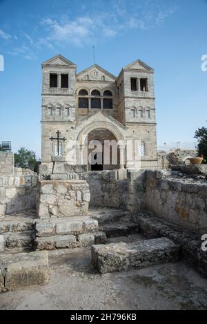 Extérieur de l'église franciscaine de la Transfiguration, Mont Tabor, Vallée de Jezreel, Galilée, Israël (architecte Antonio Barluzzi 1924) Banque D'Images