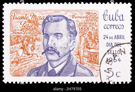 MOSCOU, RUSSIE - 25 OCTOBRE 2021 : timbre-poste imprimé à Cuba montre Vicente Mora Pera, série du jour du timbre, vers 1964 Banque D'Images