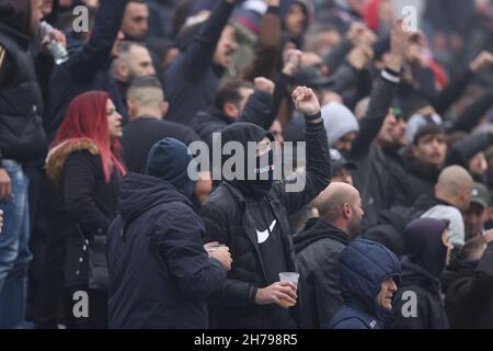 Reggio Emilia, Italie.21 novembre 2021.Supporters de Cagliari pendant les États-Unis Sassuolo vs Cagliari Calcio, football italien série A match à Reggio Emilia, Italie, novembre 21 2021 crédit: Agence de photo indépendante/Alamy Live News Banque D'Images