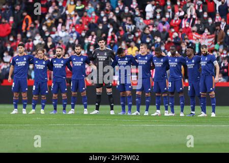 Grenade, Grenade, Espagne.21 novembre 2021.Joueurs du Real Madrid CF pendant le match de la Liga Santader entre le Granada CF et le Real Madrid CF au stade Los Carmenes de Grenade, Espagne, le 21 novembre 2021.(Credit image: © Jose Luis Contreras/DAX via ZUMA Press Wire) Banque D'Images