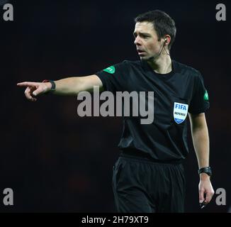 Hampden Park, Glasgow, Royaume-Uni.21 novembre 2021.Coupe de la Ligue écossaise demi-finale, Rangers contre Hibernian: Arbitre Kevin Clancy crédit: Action plus Sports/Alamy Live News Banque D'Images