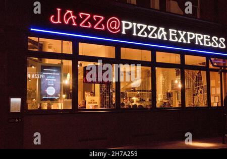 Le Pizza Express Jazz Club pendant le London Jazz Festival à Soho, Londres, Angleterre, Royaume-Uni Banque D'Images