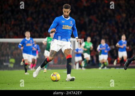 Glasgow, Royaume-Uni.21 novembre 2021.La demi-finale de la coupe Premier Sports a eu lieu entre le Rangers FC et le Hibernian FC au stade Hampden Park, à Glasgow.Le gagnant se présentera au Celtic FC lors de la finale du 19 décembre.Le score final est Hibernian gagné par 3 buts à 1.Crédit : Findlay/Alay Live News Banque D'Images