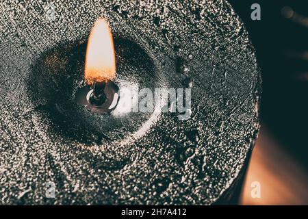 Vert bougie de Noël concept d'hygge Banque D'Images