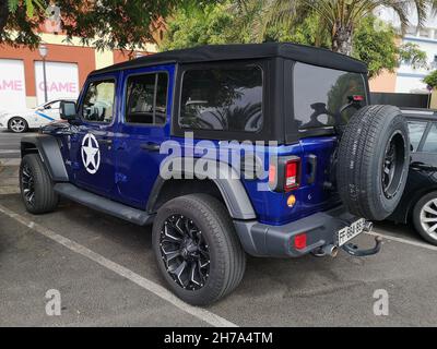 Jeep Wrangler garé à Malaga, Andalousie, Espagne. Banque D'Images