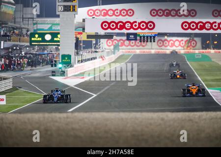 14 ALONSO Fernando (spa), Alpine F1 A521, 03 RICCIARDO Daniel (aus), McLaren MCL35M, action pendant le Grand Prix Ooredoo Qatar de Formule 1 2021, 20e tour du Championnat du monde de Formule 1 de la FIA 2021 du 19 au 21 novembre 2021 sur le circuit international de Losail, à Lusail, Qatar - photo :Florent Gooden/DPPI/LiveMedia Banque D'Images