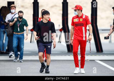 Doha, Qatar.20 novembre 2021.# 22 Yuki Tsunoda (JPN, Scuderia AlphaTauri Honda), # 16 Charles Leclerc (mon, Scuderia Ferrari Mission Winnow), Grand Prix de F1 du Qatar au circuit international de Losail le 20 novembre 2021 à Doha, Qatar.(Photo de HOCH ZWEI) crédit: dpa/Alay Live News Banque D'Images