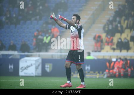 Gianluigi Buffon de Parme Calcio en action pendant le match Serie BKT 2020/21 entre Parme Calcio et Cosenza Calcio au Stadio Tardini le 21 novembre 2021 à Parme, Italie photo ReporterTorino Banque D'Images