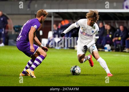 ANTWERPEN, BELGIQUE - NOVEMBRE 21 : Junya Ito de KRC Genk lors du match Jupiler Pro League entre K. Beerschot V.A. et KRC Genk à l'Olympich Stadion le 21 novembre 2021 à Antwerpen, Belgique (photo de Joris Verwijst/Orange Pictures) Banque D'Images