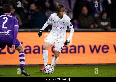 ANTWERPEN, BELGIQUE - NOVEMBRE 21 : Junya Ito de KRC Genk lors du match Jupiler Pro League entre K. Beerschot V.A. et KRC Genk à l'Olympich Stadion le 21 novembre 2021 à Antwerpen, Belgique (photo de Joris Verwijst/Orange Pictures) Banque D'Images