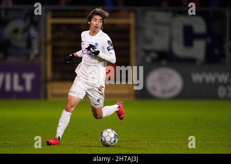 ANTWERPEN, BELGIQUE - NOVEMBRE 21 : Junya Ito de KRC Genk lors du match Jupiler Pro League entre K. Beerschot V.A. et KRC Genk à l'Olympich Stadion le 21 novembre 2021 à Antwerpen, Belgique (photo de Joris Verwijst/Orange Pictures) Banque D'Images