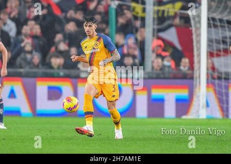 Stade Luigi Ferraris, Genova, Italie, 21 novembre 2021,Roger Ibañez da Silva (Roma) au cours de Gênes CFC vs AS Roma - football italien série A match Banque D'Images