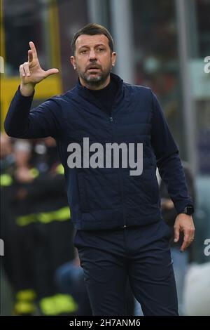 Salerno, Italie.21 novembre 2021.Roberto d'Aversa (UC Sampdoria) donne la Serie Un match entre US Salernitana 1919 et UC Sampdoria au Stadio Arechi score final: 0-2 (photo par Agostino Gemito/Pacific Press) crédit: Pacific Press Media production Corp./Alay Live News Banque D'Images