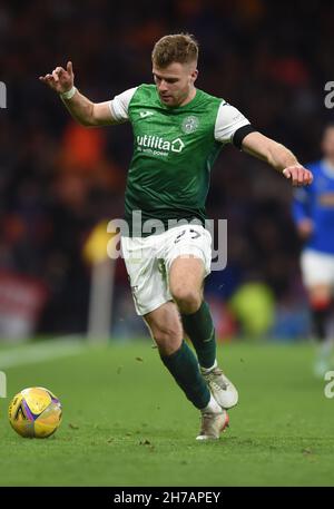 Glasgow, Royaume-Uni.21 novembre 2021.Chris Cadden de Hiberniandoring le match de la coupe de la Ligue écossaise à Hampden Park, Glasgow.Crédit photo à lire: Neil Hanna/Sportimage crédit: Sportimage/Alamy Live News Banque D'Images