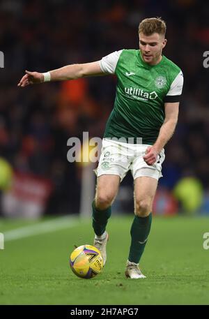 Glasgow, Royaume-Uni.21 novembre 2021.Chris Cadden de Hiberniandoring le match de la coupe de la Ligue écossaise à Hampden Park, Glasgow.Crédit photo à lire: Neil Hanna/Sportimage crédit: Sportimage/Alamy Live News Banque D'Images