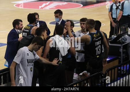 Cremona, Italie.21 novembre 2021.La panchina della Vanoli Cremona durante Vanoli Panier Cremona vs Carpegna Prosciutto Pesaro, Campionato di basket série A in Cremona, Italia, 21 novembre 2021 crédit: Independent photo Agency/Alay Live News Banque D'Images