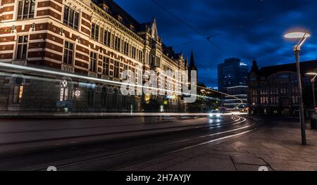 La ville d'Erfurt de nuit, Erfurt, Allemagne, juillet 2017 Banque D'Images