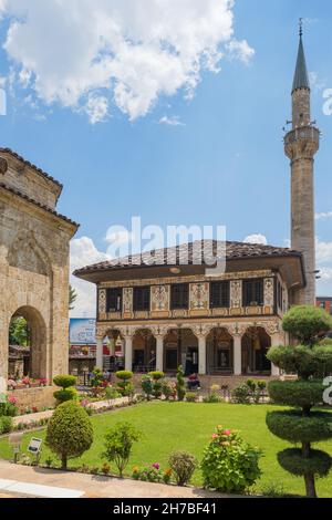 Sarena Dzamija ou Mosquée décorée une mosquée colorée à Tetovo, en Macédoine du Nord Banque D'Images