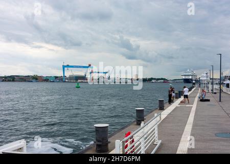 Kiel: Jetée, chantiers navals allemands, Mer Baltique à Ostsee (Mer Baltique), Schleswig-Holstein, Allemagne Banque D'Images