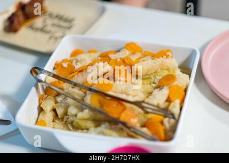 Rouleaux de feuilles de chou farcis avec du riz.Photo de haute qualité Banque D'Images