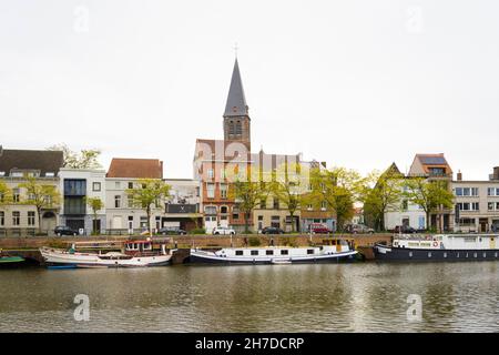 Le long de la rivière Schelde, Gand/Belgique Banque D'Images