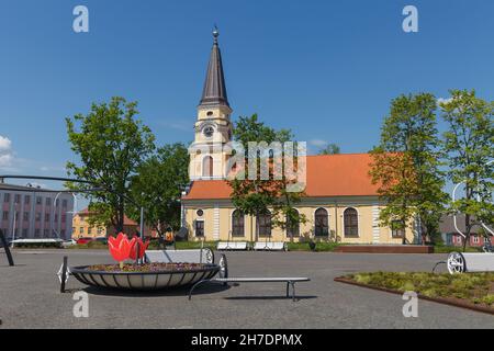 Voru, Estonie - juin 15, 2021: Place principale de Voru en Estonie, Europe.Espace loisirs. Banque D'Images