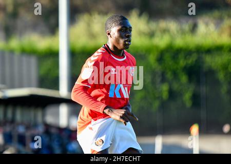 Swansea, pays de Galles.22 novembre 2021.Nazir Bakrin de Charlton Athletic moins de 23 ans pendant le match de la Ligue de développement professionnel entre Swansea City moins de 23 ans et Charlton Athletic moins de 23 ans à la Swansea City Academy à Swansea, pays de Galles, Royaume-Uni, le 22 novembre 2021.Crédit : Duncan Thomas/Majestic Media.Credit: Majestic Media Ltd/Alay Live News Banque D'Images