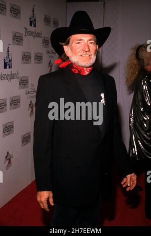 Willie Nelson au 24e prix annuel de l'Académie de musique country le 10 avril 1989 aux studios Disney de Burbank, Californie crédit: Ralph Dominguez/MediaPunch Banque D'Images